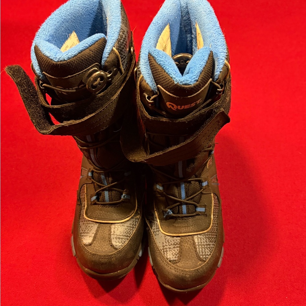 Quest Kids' Black and Blue Snow Boots
